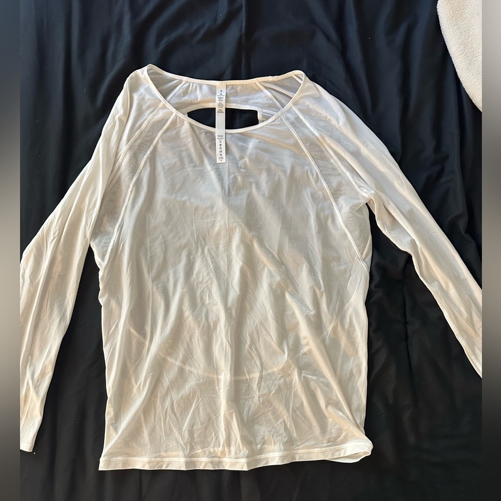 Lululemon mesh white long sleeve with cut out on back size 6